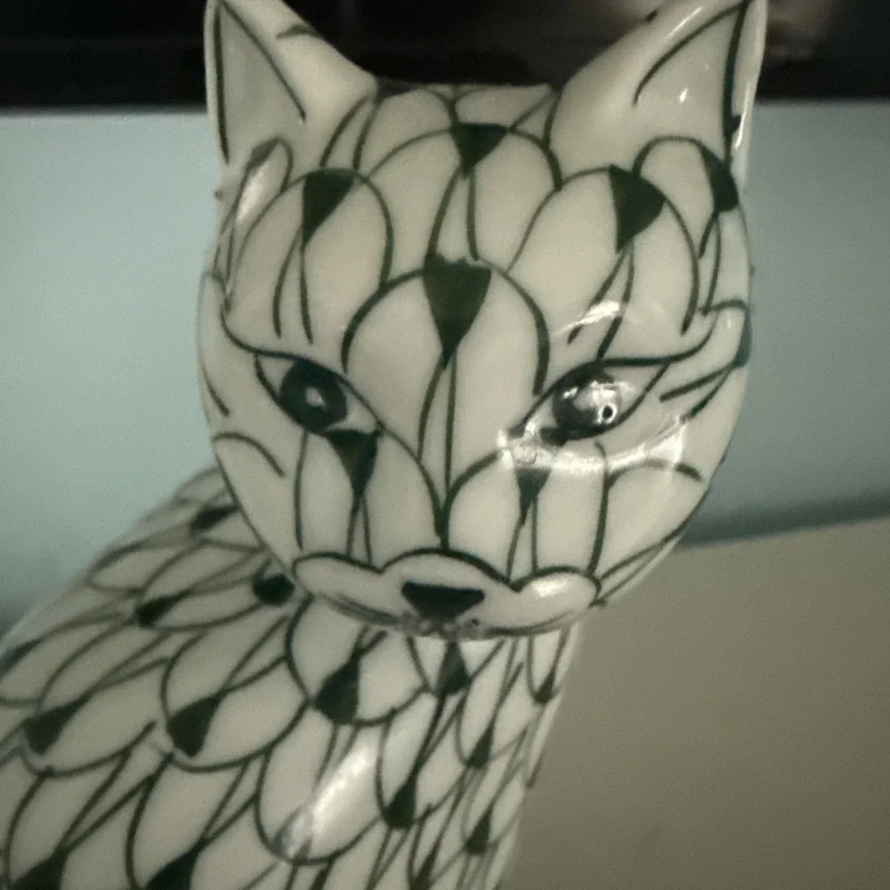 Vintage Andrea By Sadek Green Fishnet Porcelain Cat Statue Handpainted